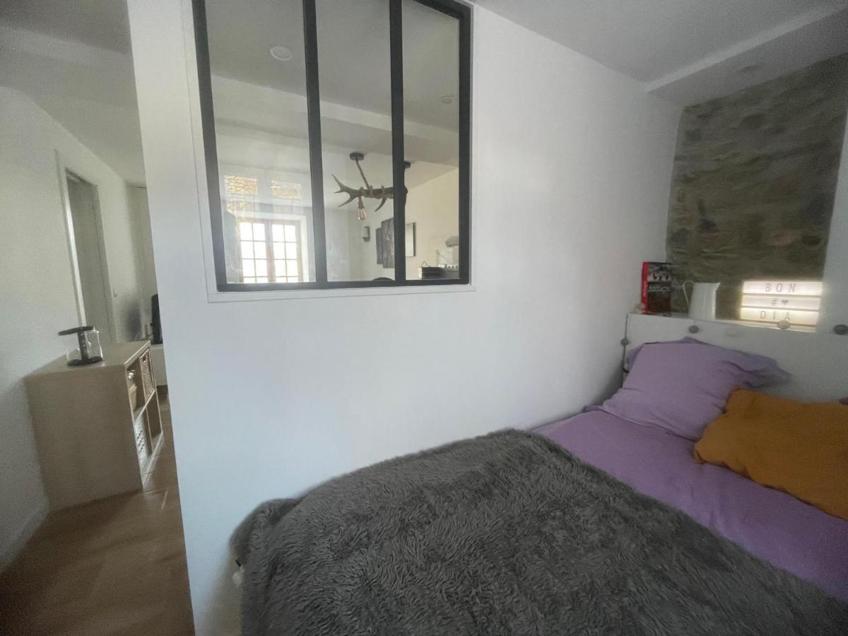 Appartement Avec Chambre Ouverte Bourg-Madame Luaran gambar